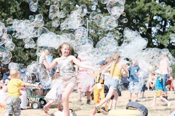 bubble man in northamptonshire