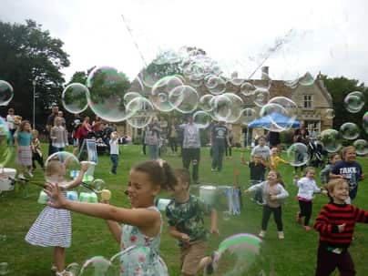 bubble person bubble show